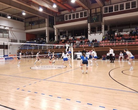 A MÁV Előre SC hölgyei győztek, a férfiak kikaptak a röplabda Extraligában